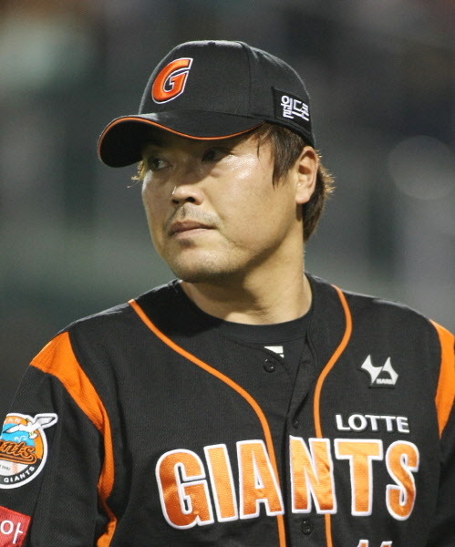 강영식선수의 역투